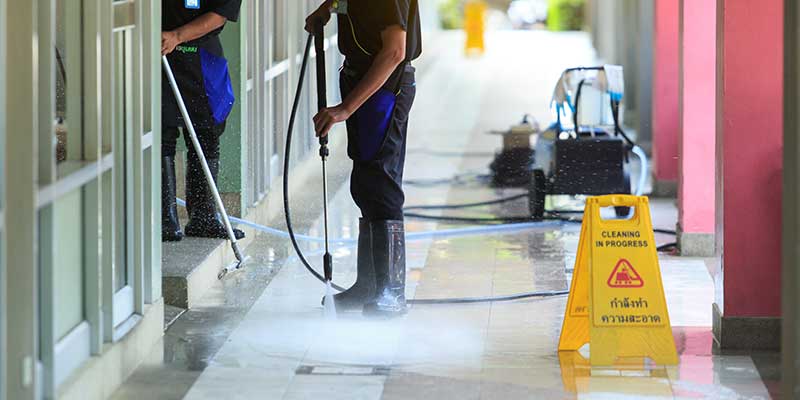 Power Washing Services<br />
